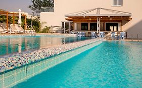 Vangelis Hotel & Suites